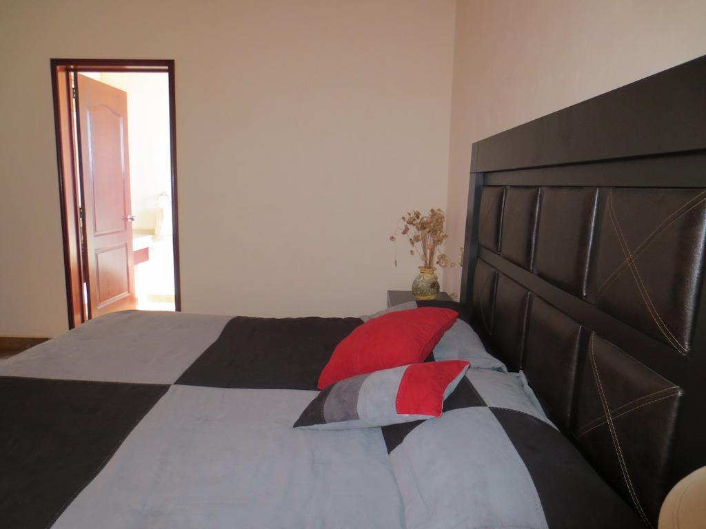 Casa Celia Hotel Restaurante Bernal Phòng bức ảnh