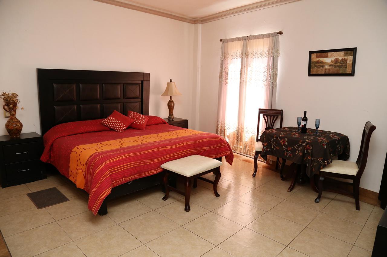 Casa Celia Hotel Restaurante Bernal Ngoại thất bức ảnh