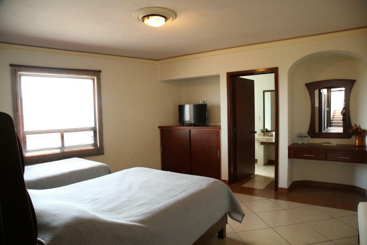 Casa Celia Hotel Restaurante Bernal Ngoại thất bức ảnh